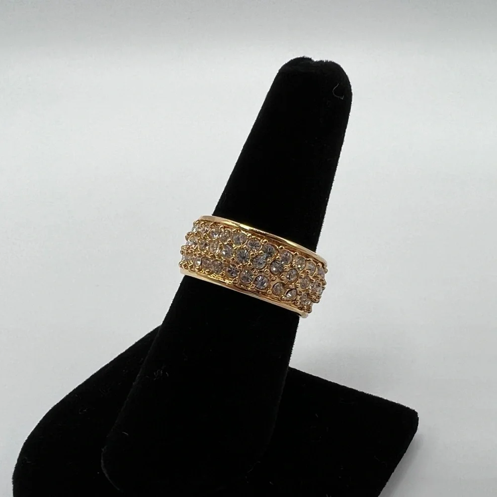 Gold & Rhinestone Ring - Picture 8 of 12